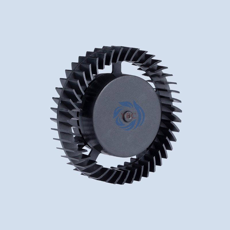 YRC7020(1).jpg YRC7020(1).jpg